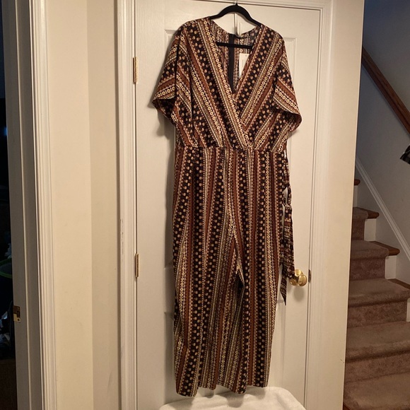 BloomChic Pants - Brand New BloomChic Bohemian Wide Leg Jumpsuit…size 22-24